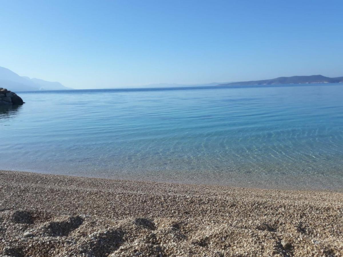 Apartman Maslina Pisak Buitenkant foto