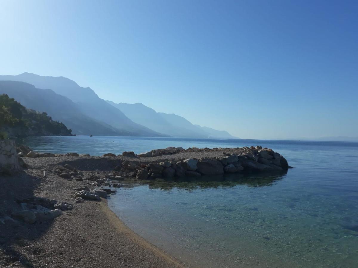 Apartman Maslina Pisak Buitenkant foto