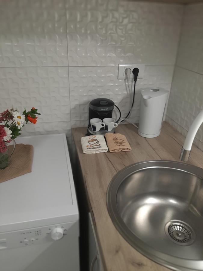 Apartman Maslina Pisak Buitenkant foto