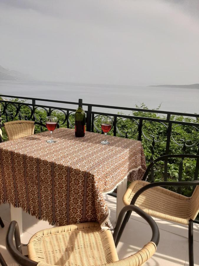 Apartman Maslina Pisak Buitenkant foto